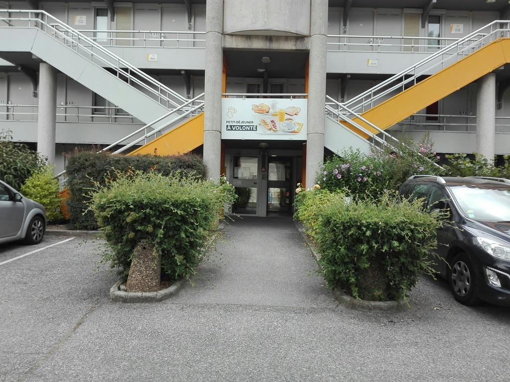 Premiere Classe Grenoble Sud - Gieres Universite Bagian luar foto